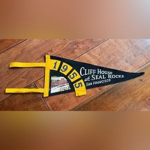 1955 San Francisco Pennant, Cliff House At Seal Rocks Sight Black And Yellow